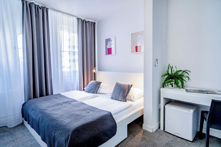 Room 30 of 75