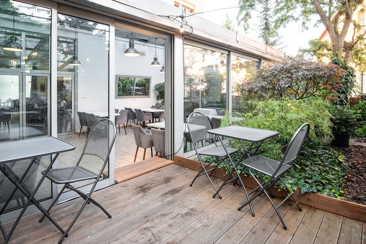 Terrace/Patio 33 of 37