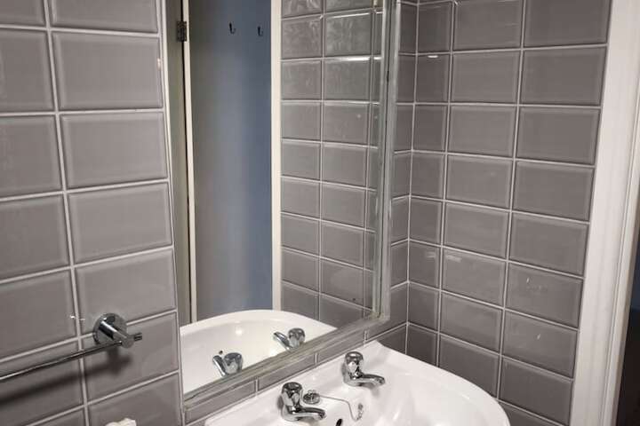 Room 34 of 57