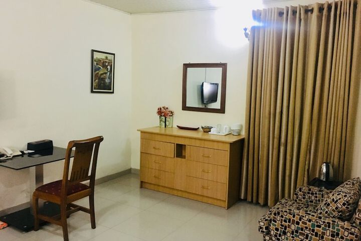 Room 26 of 45