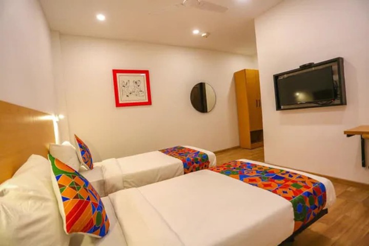 Room 14 of 20