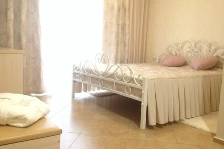 Room 19 of 35