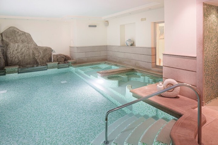 Spa 66 of 132