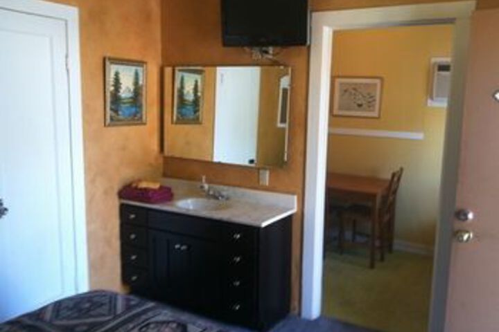 Room 21 of 26