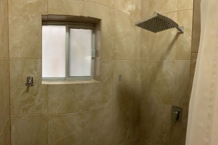 Room 16 of 23