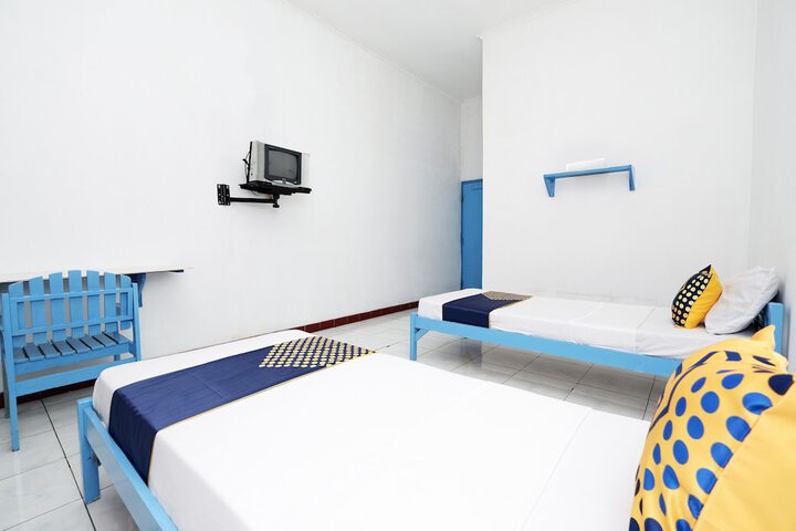 Room 19 of 38