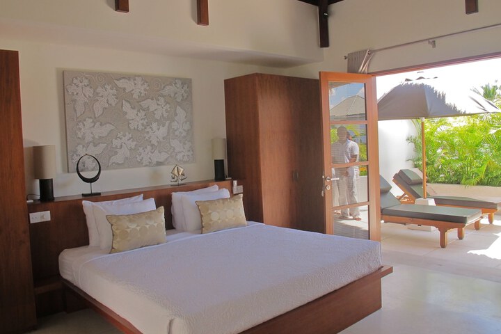 Room 5 of 36