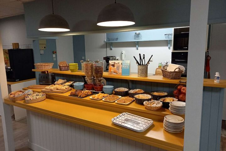 Breakfast/Coffee Service 62 of 80