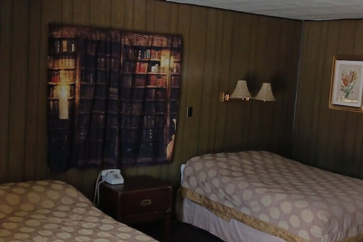 Room 14 of 20
