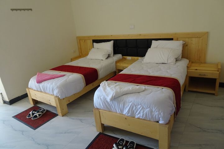 Room 17 of 18