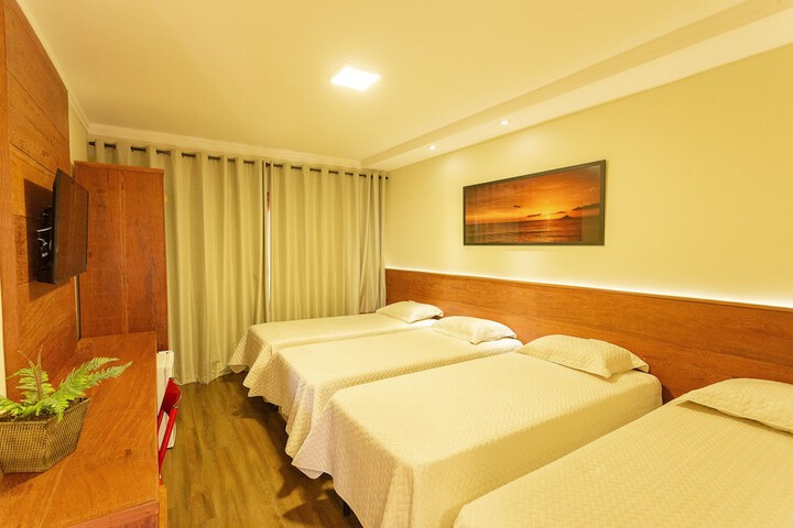 Room 34 of 81