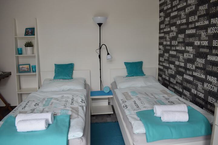 Room 14 of 28