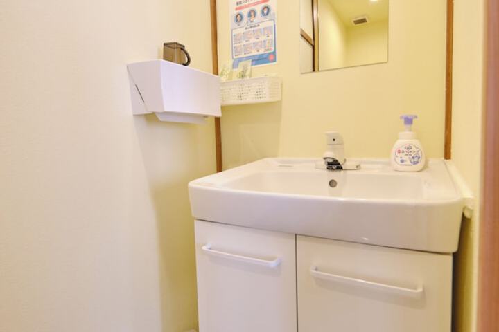 Room 40 of 80
