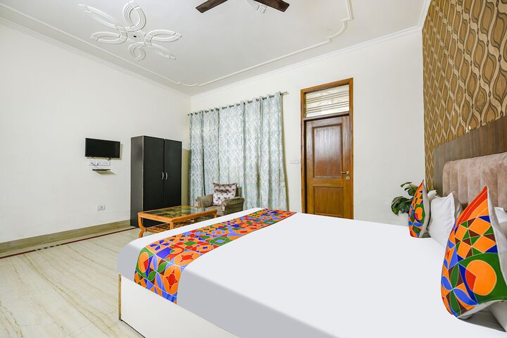 Room 8 of 21