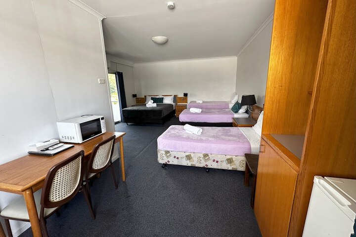 Room 15 of 75