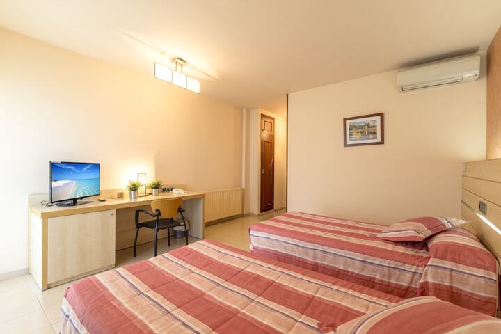 Room 9 of 56