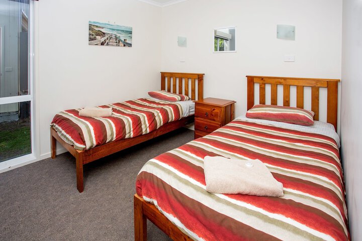 Room 5 of 73