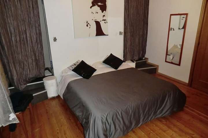 Room 7 of 35