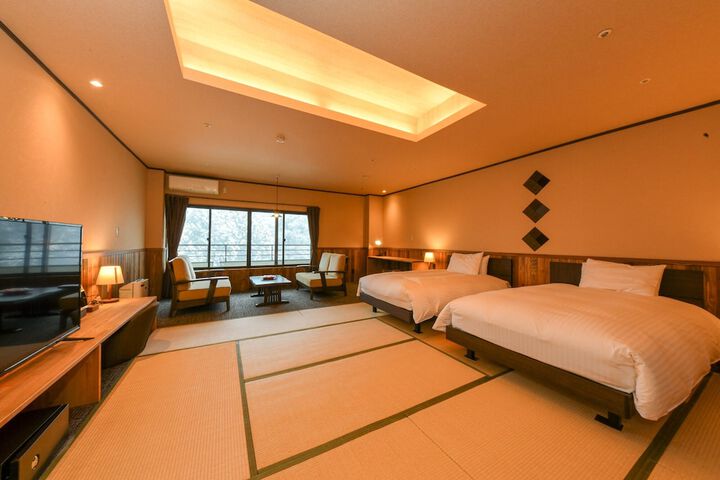 Room 4 of 44
