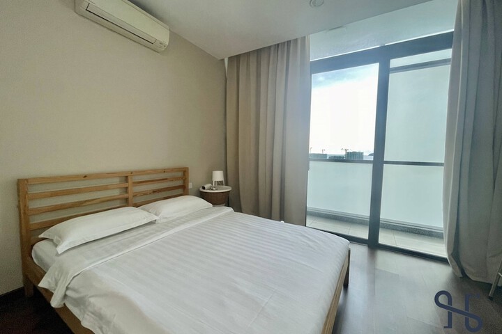 Room 16 of 326
