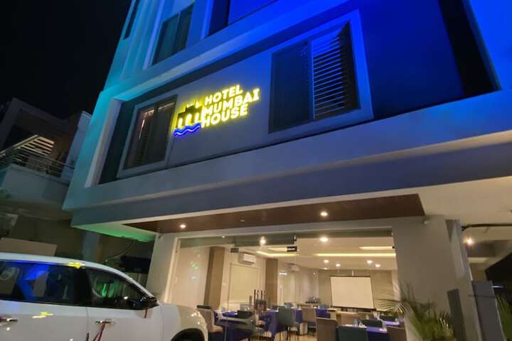 Hotel Mumbai House LIG Indore