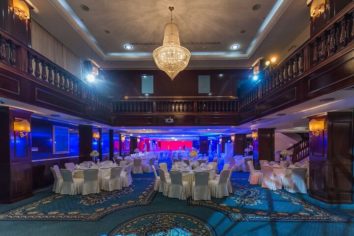 Ballroom/Hall 51 of 60