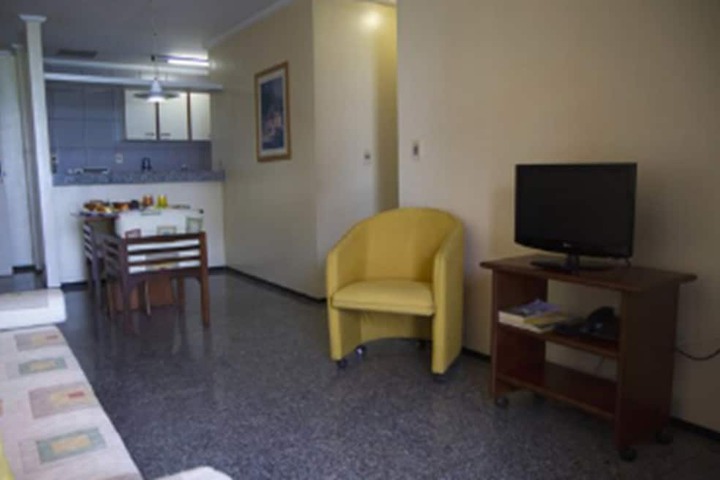Room 19 of 39
