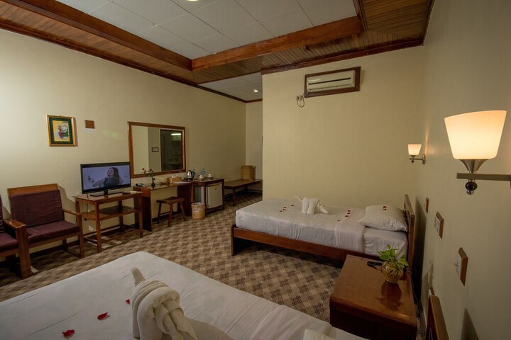 Room 8 of 54