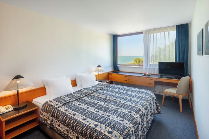 Room 20 of 41