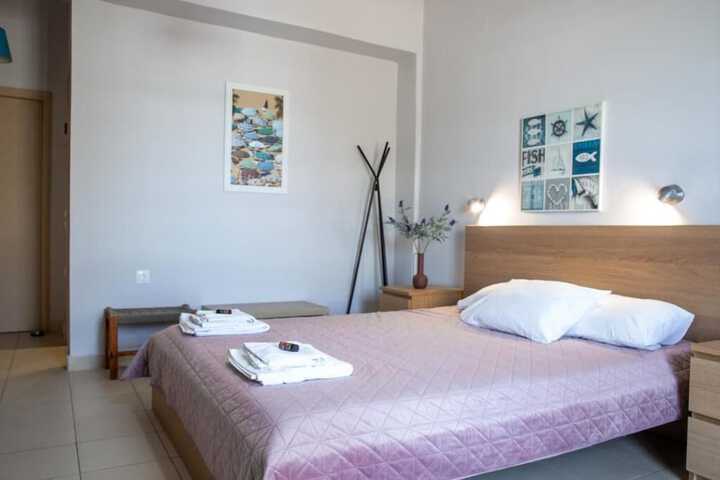Room 10 of 85