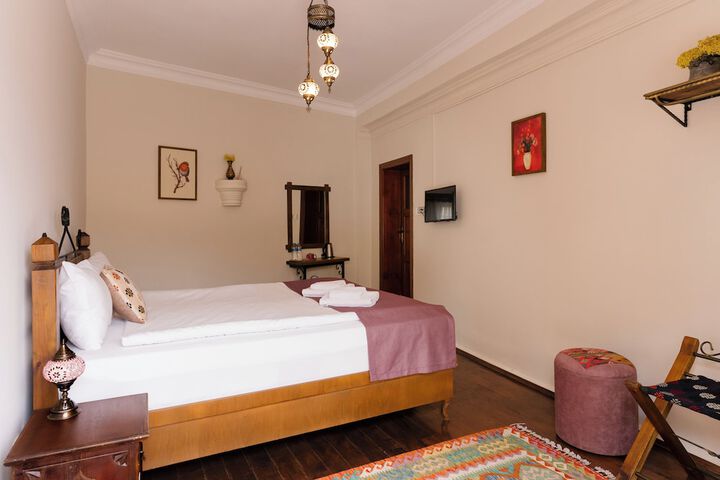 Room 52 of 140