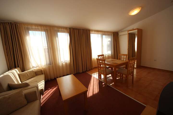 Room 58 of 177