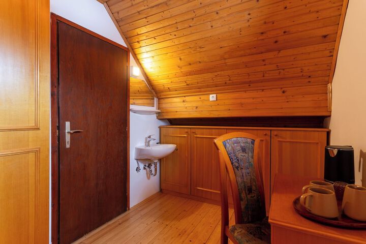 Room 29 of 54