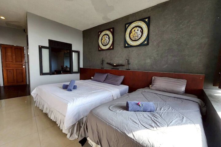 Room 18 of 23