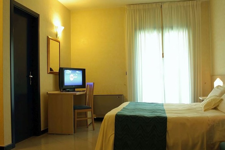 Room 10 of 54