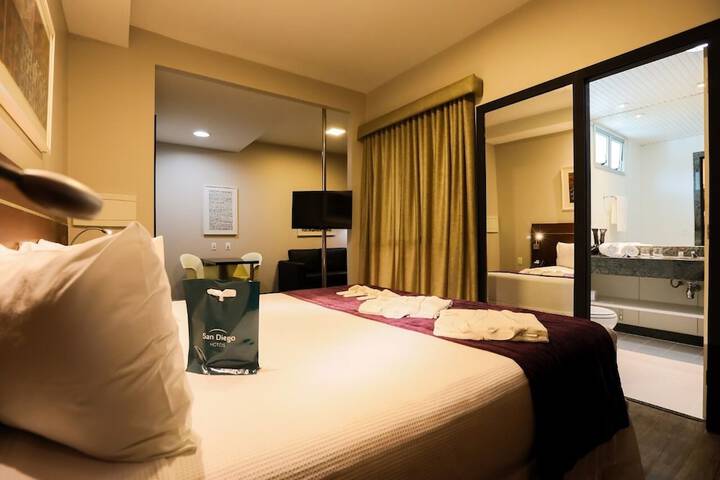 Room 36 of 98