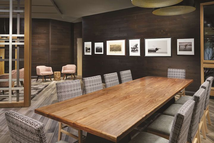 Meeting facility