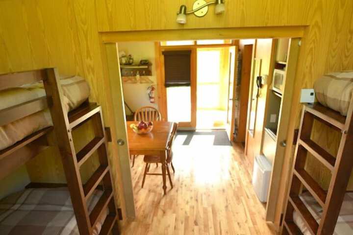 Room 6 of 40