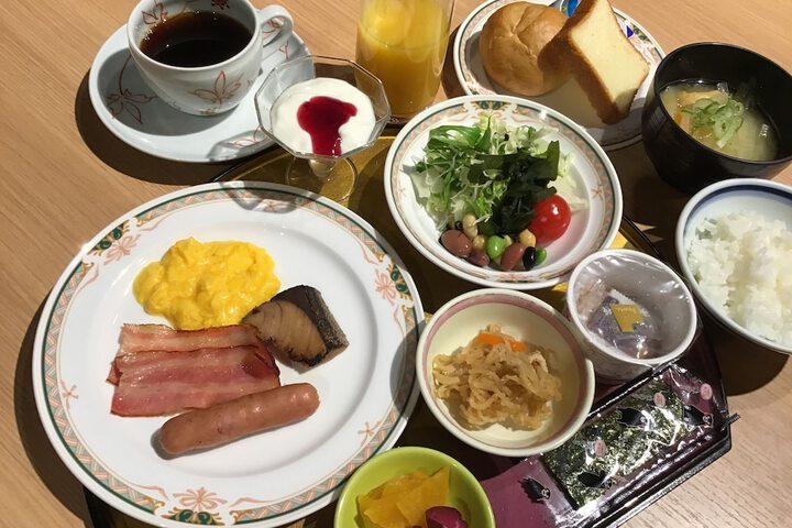 Breakfast/Coffee Service 20 of 27