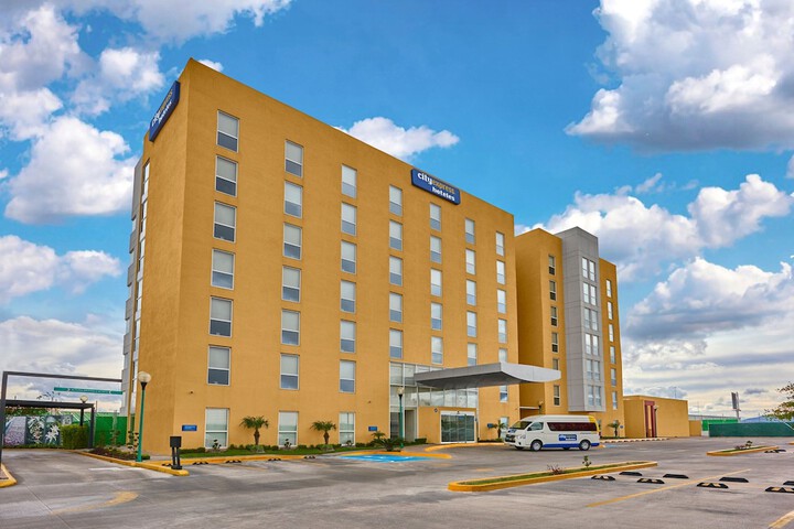 Hotel 64 of 67