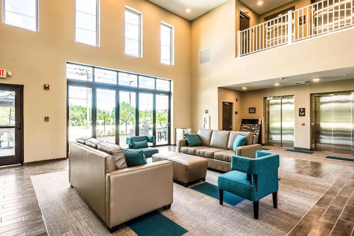 Hotel Interior 10 of 16