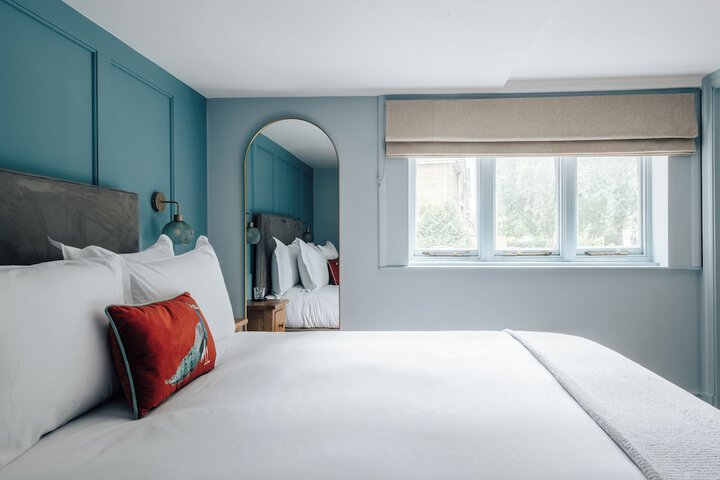 Room 44 of 160