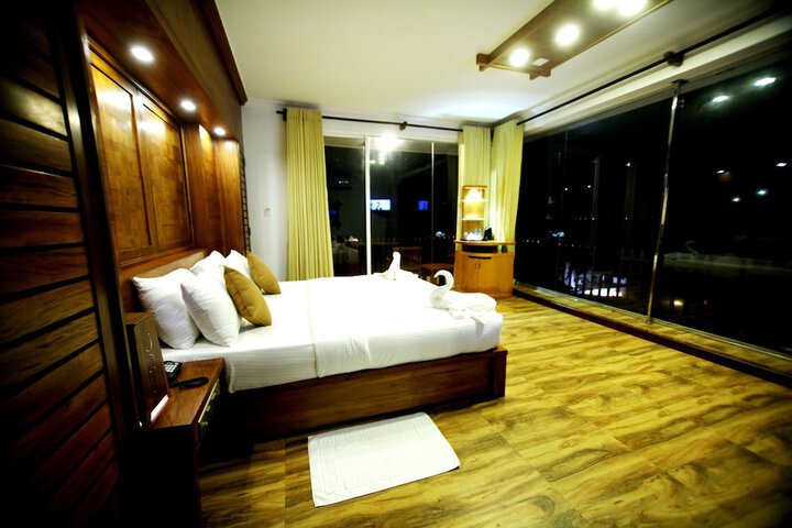 Room 10 of 49