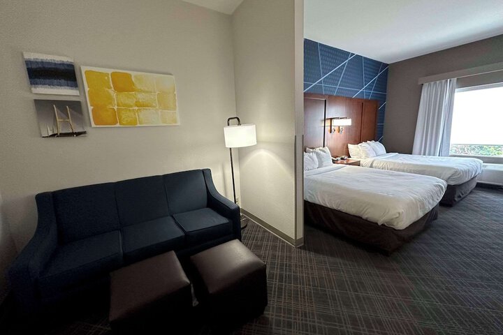 Room 15 of 34