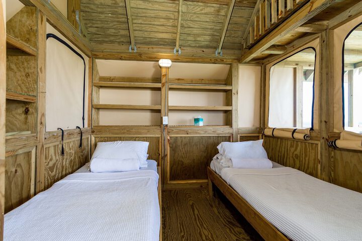 Room 5 of 65