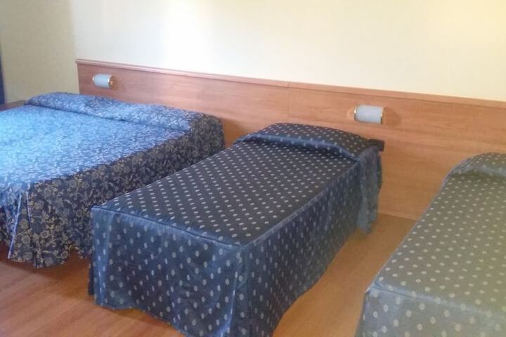 Room 3 of 60