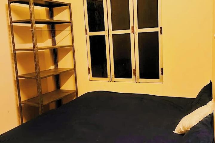 Room 10 of 51