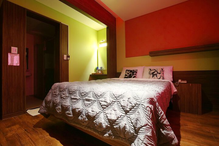 Room 40 of 51