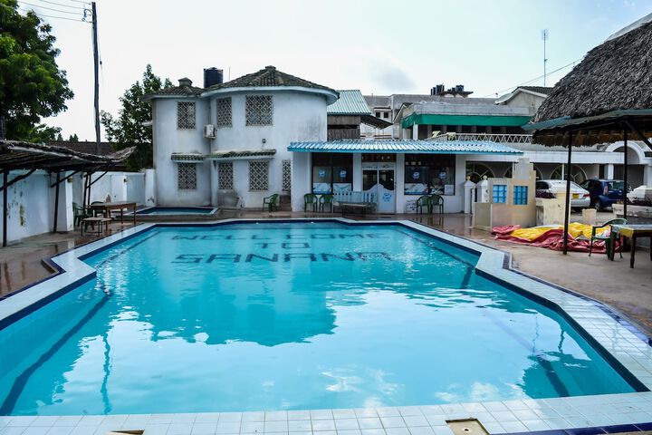 Pool 43 of 55