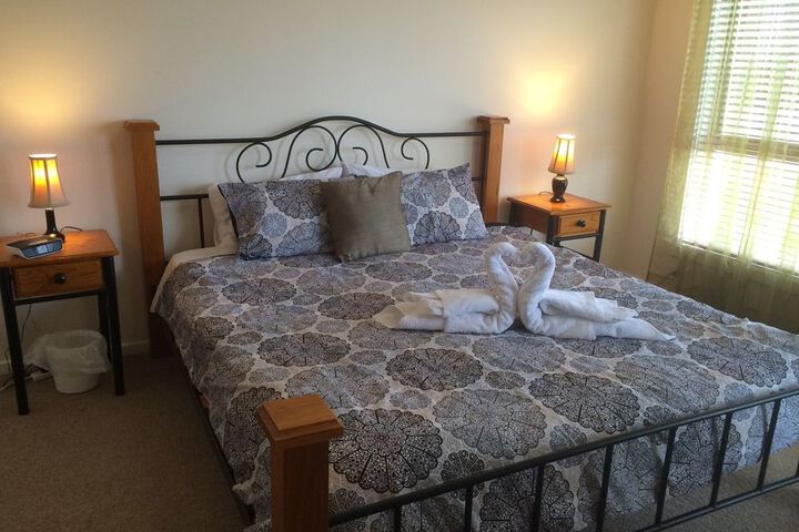 Room 3 of 38